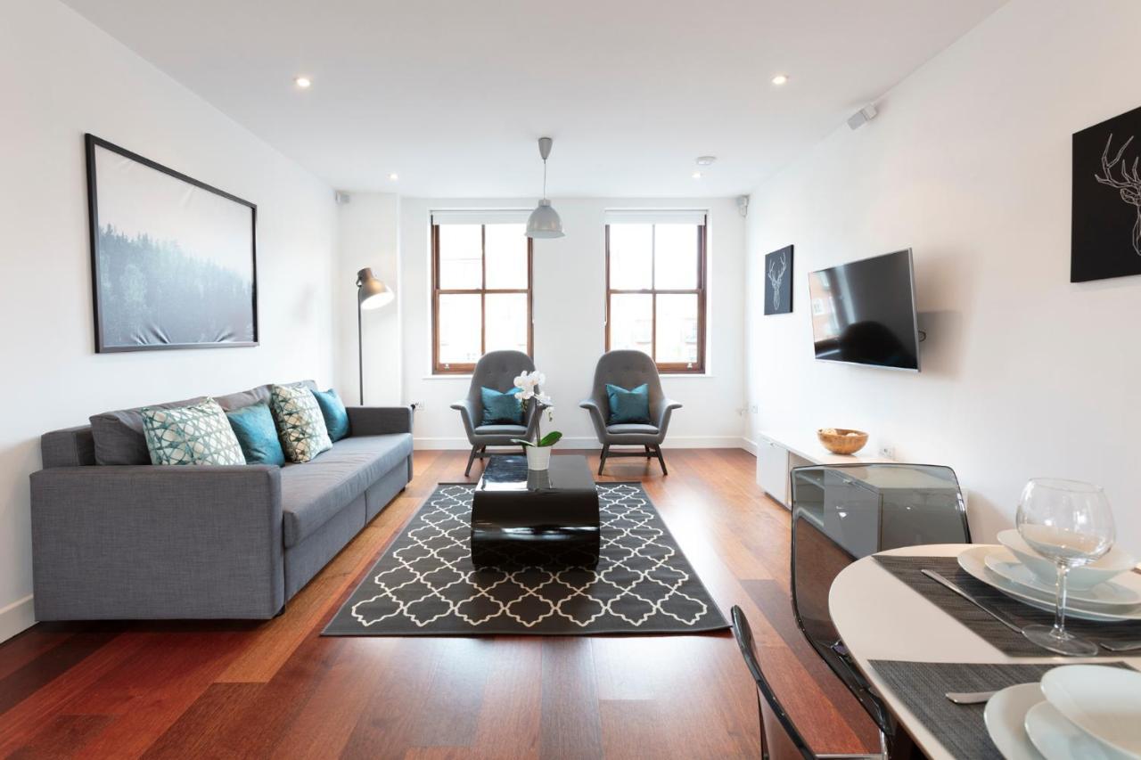 Hampden Apartments - The Charles ウィンザー エクステリア 写真